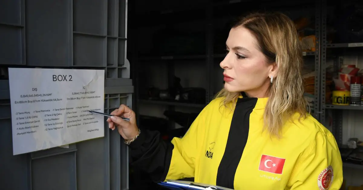 Depremde babasını ve 8 akrabasını kaybetti! Acısını arama kurtarma ekibinde dindiriyor... "Yaşadığım acı bana bir yol çizdi"