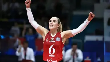 Ünlülere uyuşturucu soruşturması. Eski voleybolcu Derya Çayırgan gözaltında
