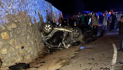 Bartın'da 2 otomobil çarpıştı: 3 ölü, 2 yaralı