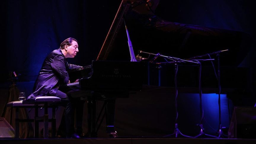 Fazıl Say'ın İznik Türküsü dinleyiciyle buluştu