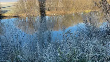 Hava sıcaklığı gece eksi 10 dereceye düştü, kırağı oluştu