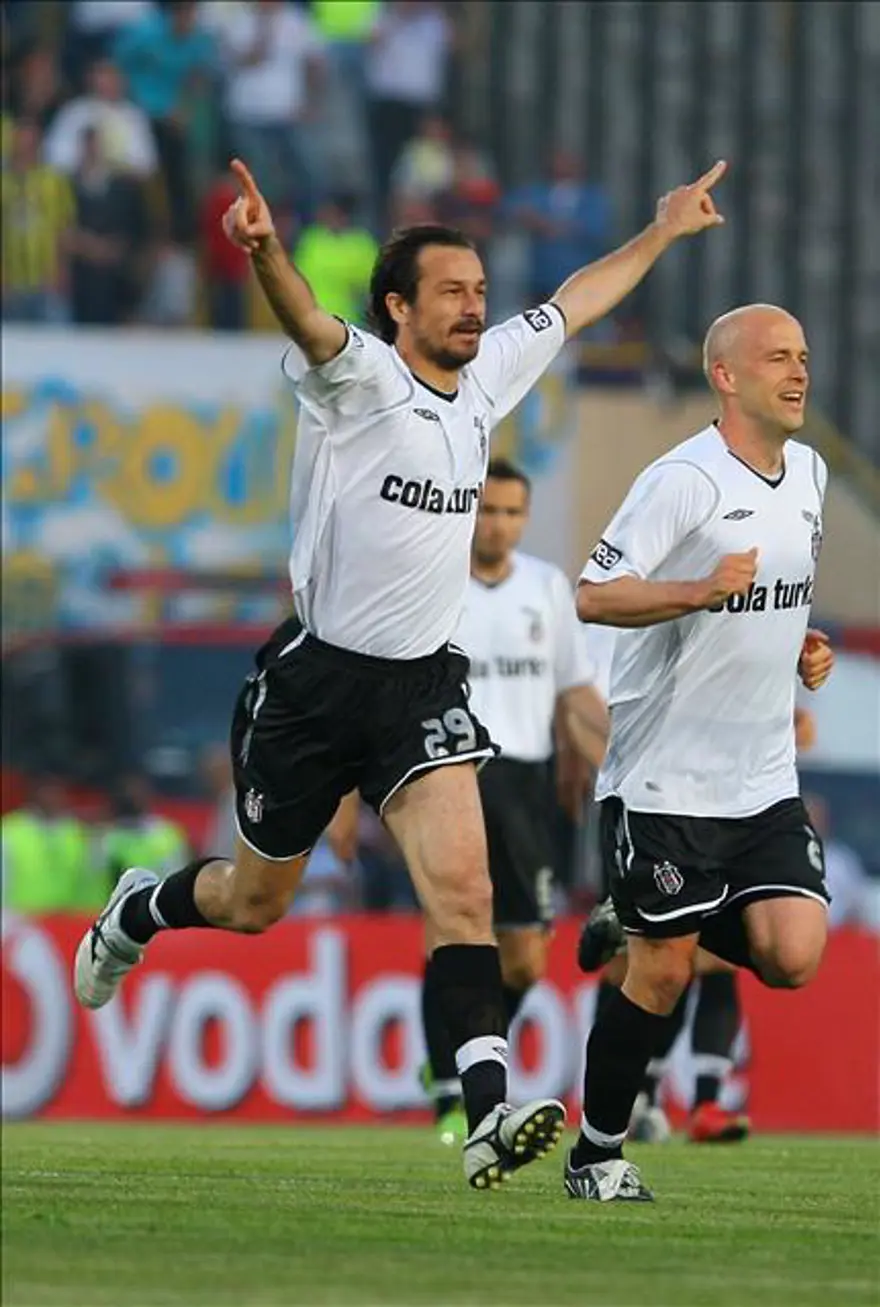 Beşiktaş: 4 - Fenerbahçe: 2 8 Beşiktaş: 4 - Fenerbahçe: 2 8