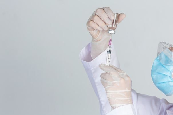 Antikor araştırması: Biontech 162, Sinovac 9 kat artırdı