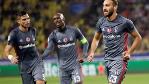 Medipol Başakşehir'den Cenk Tosun paylaşımı Medipol Başakşehir'den Cenk Tosun paylaşımı