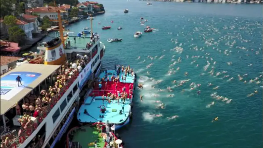 49 ülkenin sporcusu aynı anda yüzerek kıta değiştirdi 3