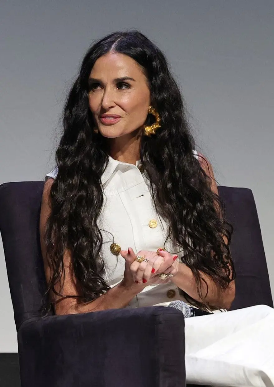 3 çocuk annesi dünyaca ünlü oyuncu Demi Moore, kilo verme sırrını paylaştı! 2