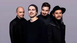 Mor ve Ötesi'nden stadyum konseri