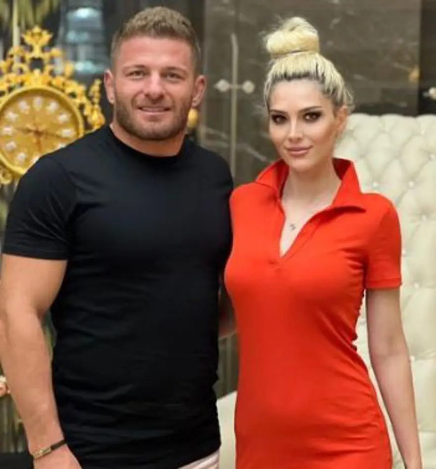 İlayda Şeker ve İsmail Balaban'dan çöl pozu 