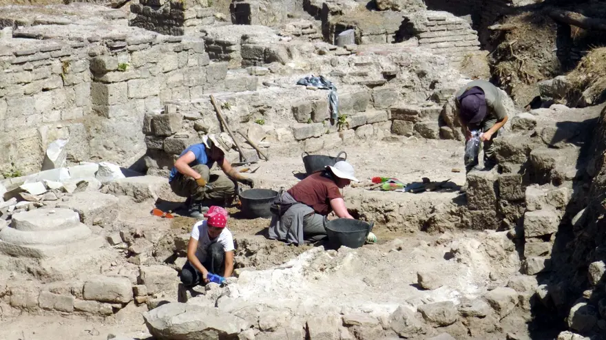 ''ÇOK ÖZEL BİR YER'' 4 ''ÇOK ÖZEL BİR YER'' 4