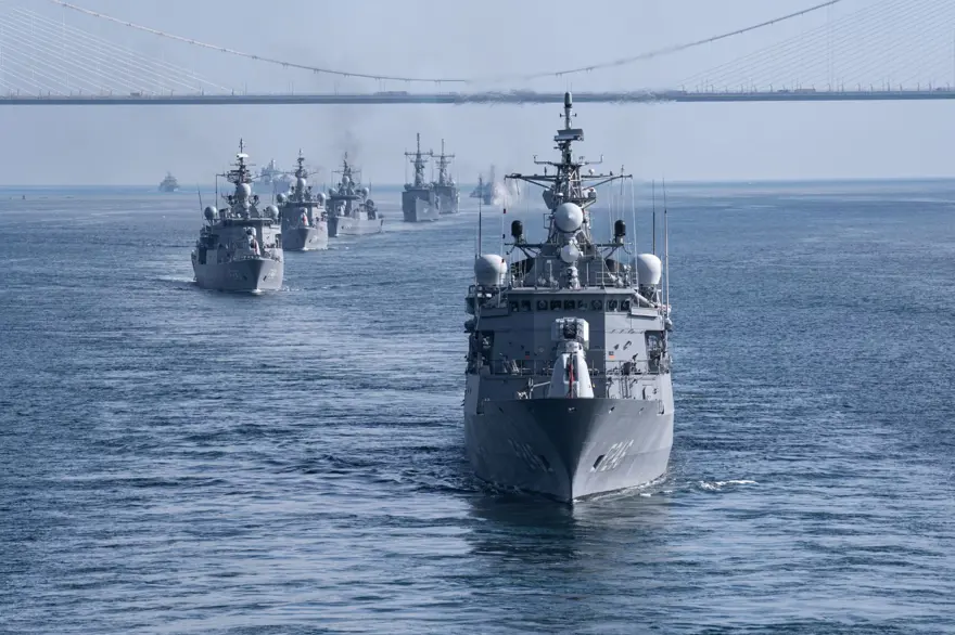 Preveze Deniz Zaferi’nin 486’ncı yıl dönümü: Türk donanmasından İstanbul Boğazı’nda geçit töreni 9