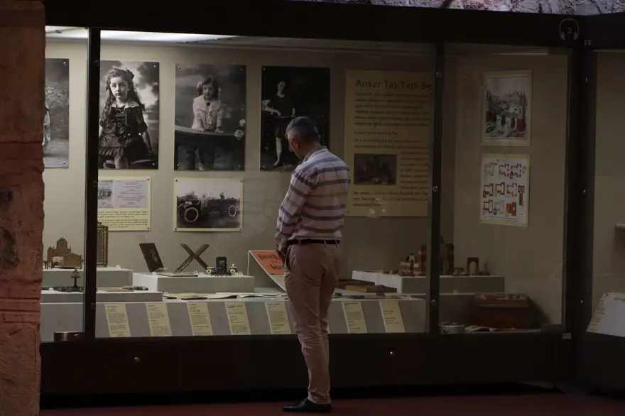 Osmanlı Saray Mutfağı'nın ilk buzdolabı Dolmabahçe Sarayı Müzesi'nde sergileniyor 2