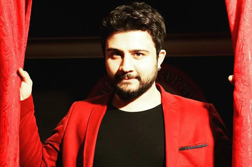 Şovmen Onur Yaprakçı sahte polis kimliğiyle yakalandı 6