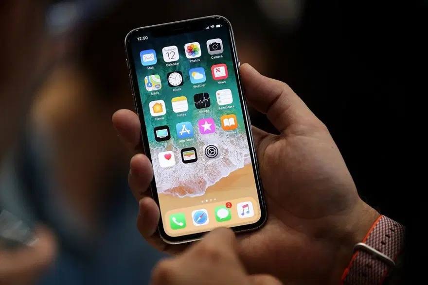 iPHONE X 16 MİLYON SATIŞ RAKAMI 25