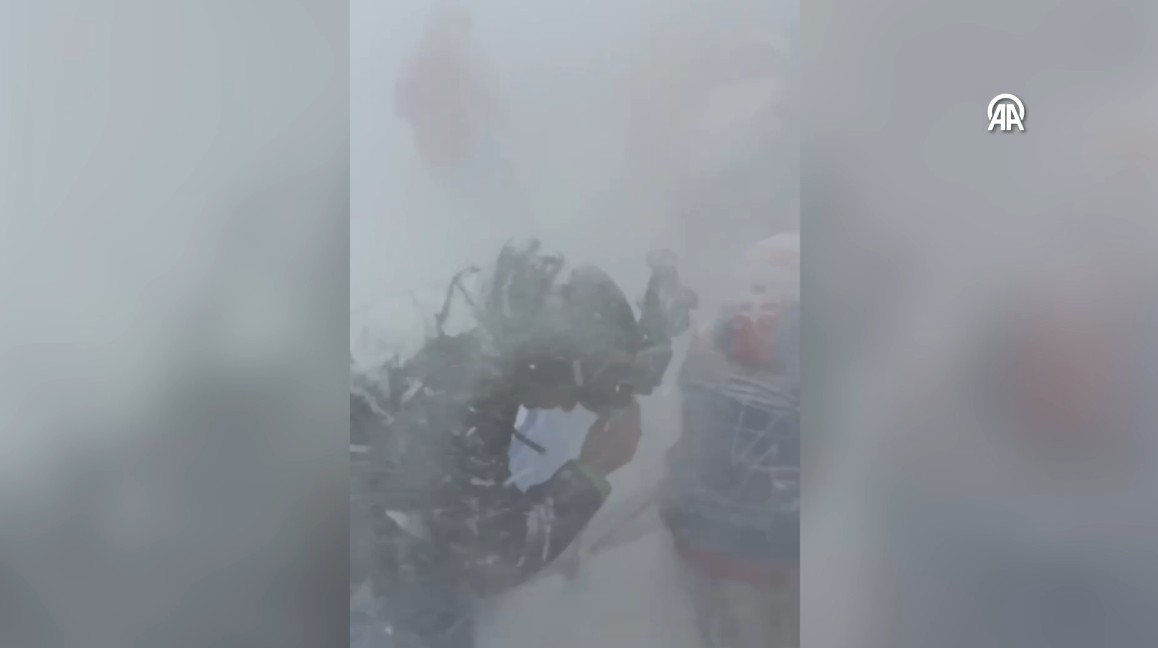 İtalya'da çığ felaketi! O anlar kamerada