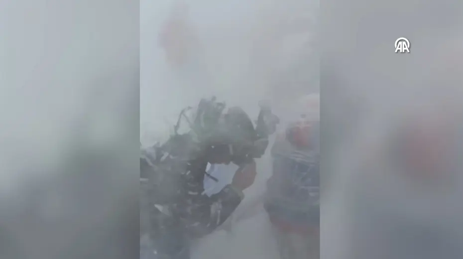 İtalya'da çığ felaketi! O anlar kamerada 