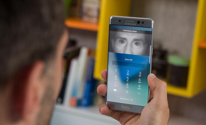 Samsung Galaxy 8'i tanıttı