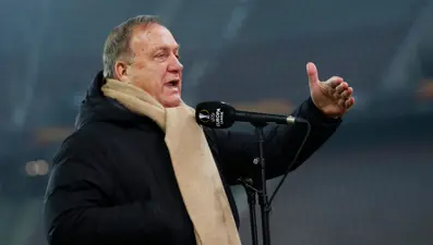 Dick Advocaat'ın takımı dünya tarihine geçmenin peşinde