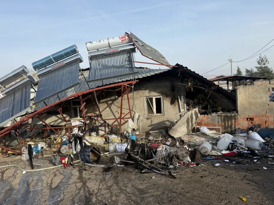 Diyarbakır'da peynir üretim tesisinde patlama. 2'si ağır 6 yaralı var