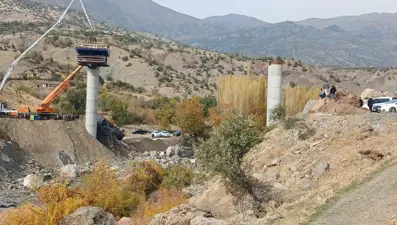 Viyadük inşaatında çalışan 4 işçinin ölümüne ilişkin 3 tutuklama 