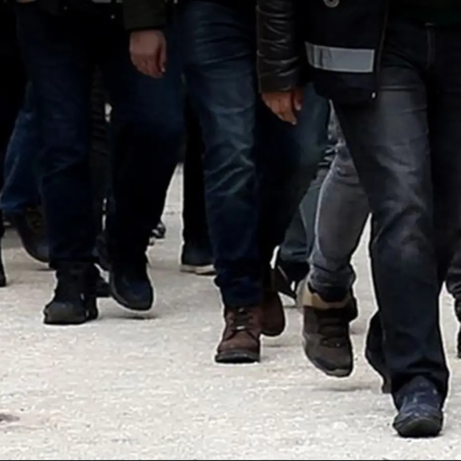 11 kişiden 87 milyon liralık vurgun yapan çeteye operasyon: 22 kişi tutuklandı