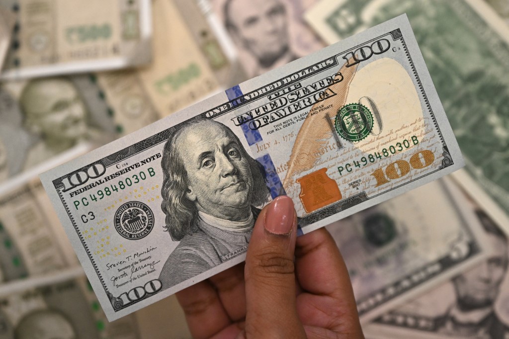 Dolar güç kaybetmeye başladı, Euro'da son durum
