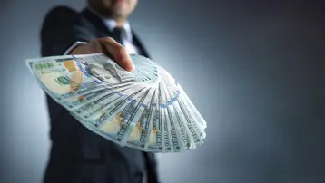 Dolar, haftalık yükselişe hazırlanıyor