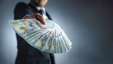 Dolar/TL'de kritik seviyeler test ediliyor