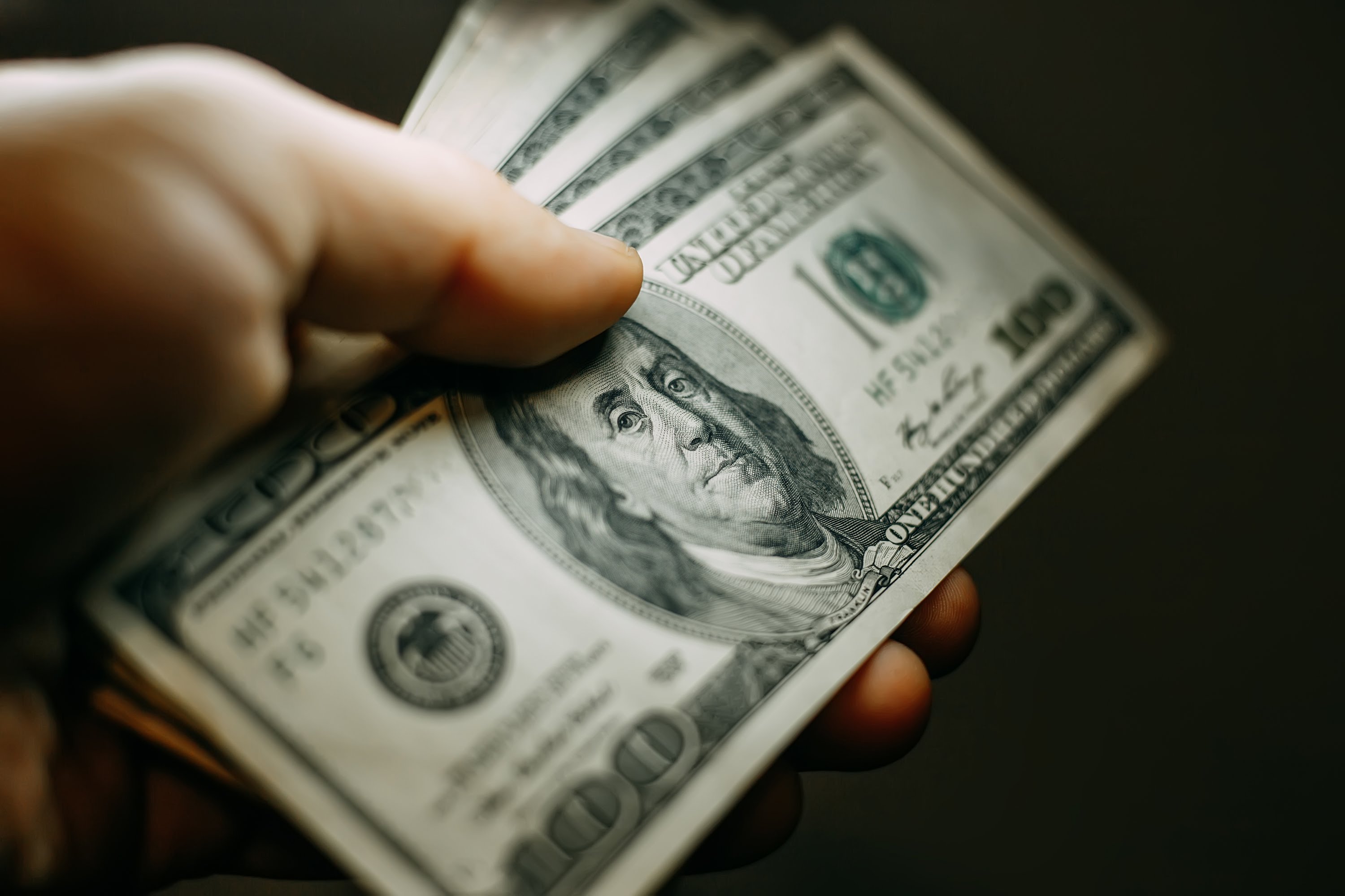 Dolar kurunda kritik saatler. Enflasyon verisi öncesi piyasalar alarmda