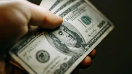 Dolar kurunda kritik saatler. Enflasyon verisi öncesi piyasalar alarmda