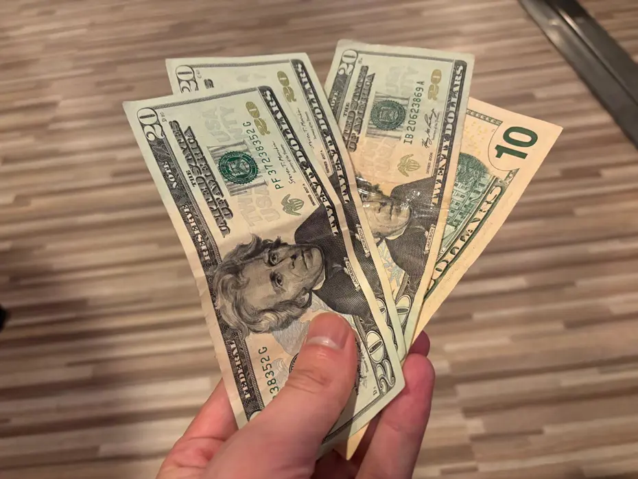 Asgari ücretlinin maaşı kaç dolar ediyor?