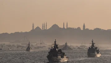 Türk donanması İzmit Körfezi'ni selamlayacak
