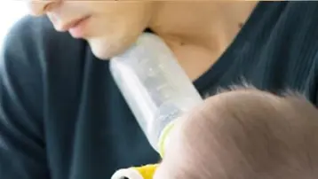 Anne ve babalara müjde. Doğum izni düzenlemesi Meclis'e sunuldu