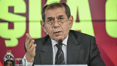 Dursun Özbek'ten Hacıosmanoğlu açıklaması. "Davetiye beklentisi içindeki olamaz"