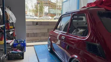 Tartıştığı komşusunun dükkanının önüne duvar ördürdü. "Aracımı bile çıkaramıyorum"