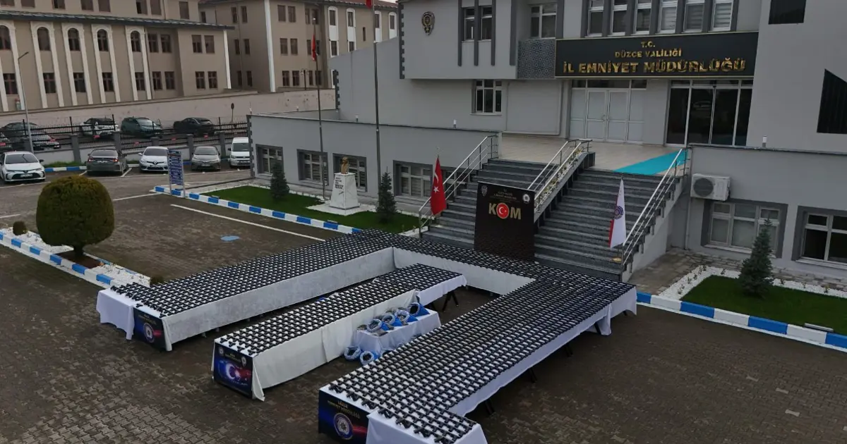 İki yıl boyunca adım adım takip edildiler. Yolcu otobüsünü cephaneliğe çevirmişler