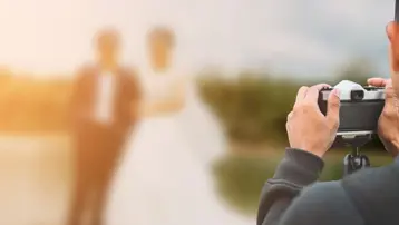 Düğün fotoğraflarını paylaştı hapis cezası aldı