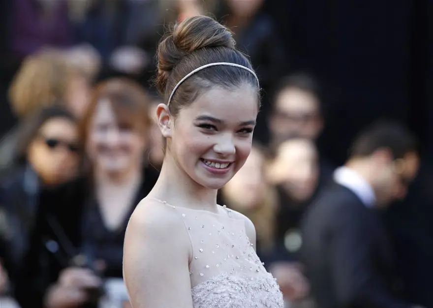 Hailee Steinfeld 31 Hailee Steinfeld 31