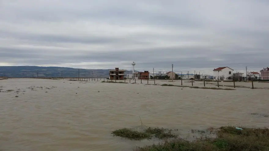 Çanakkale'de çekilmeyen sular, zor anlar yaşattı 6