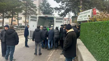 Otomobilin egzoz gazı öldürdü