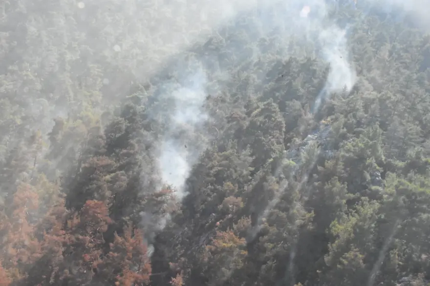 Kemer ilçesinde yanan alanlar havadan görüntülendi 6