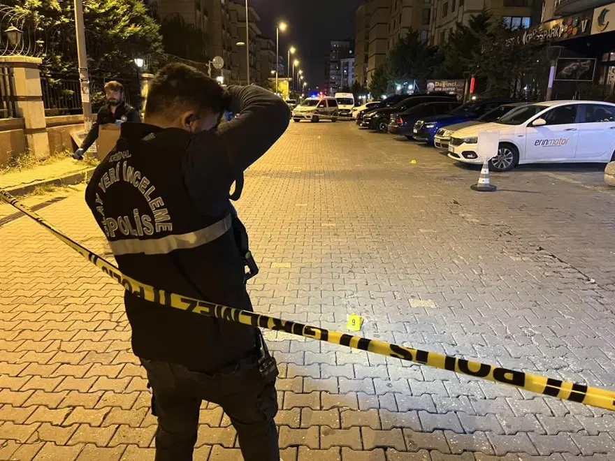 Esenyurt’ta spor salonuna kurşun yağmuru 2 Esenyurt’ta spor salonuna kurşun yağmuru 2