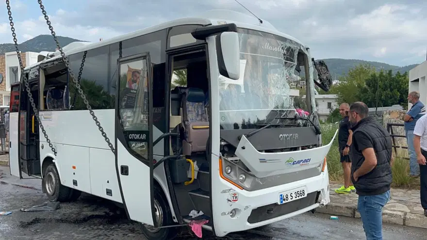 Bodrum'da midibüs dere yatağına uçtu: 23 işçi yaralı 1