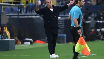 Fatih Terim kulübede çılgına döndü: O anlar ekrana yansıdı