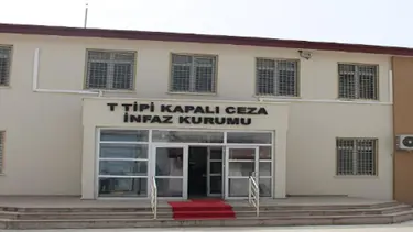 FETÖ'cü hakimin ''çözülmeyin notu'' tellere takıldı