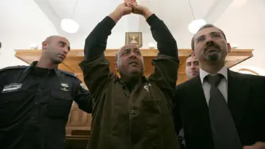 İsrail'den Barguti'ye hücre cezası