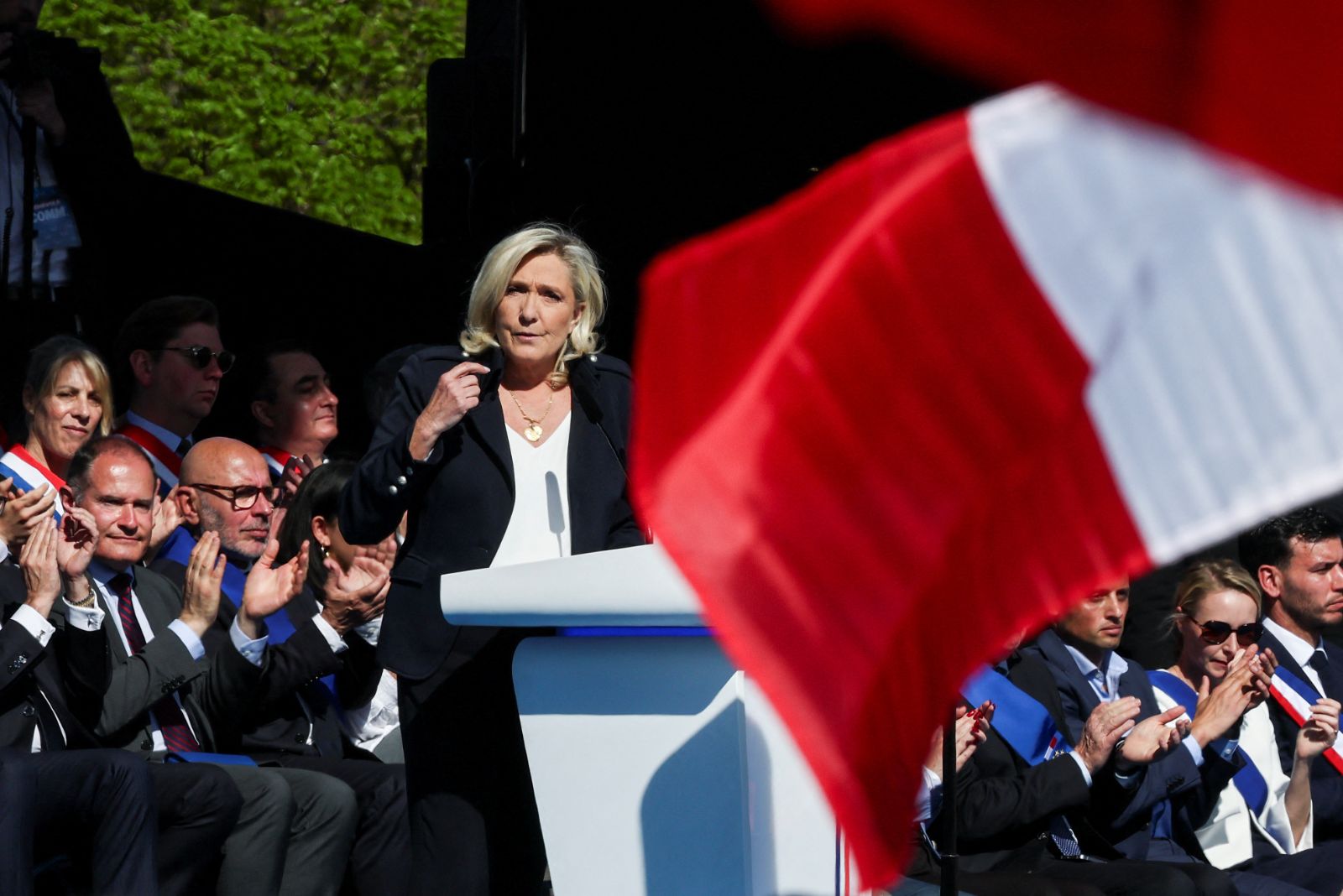 Le Pen’i mahkum eden hakime ölüm tehdidine gözaltı