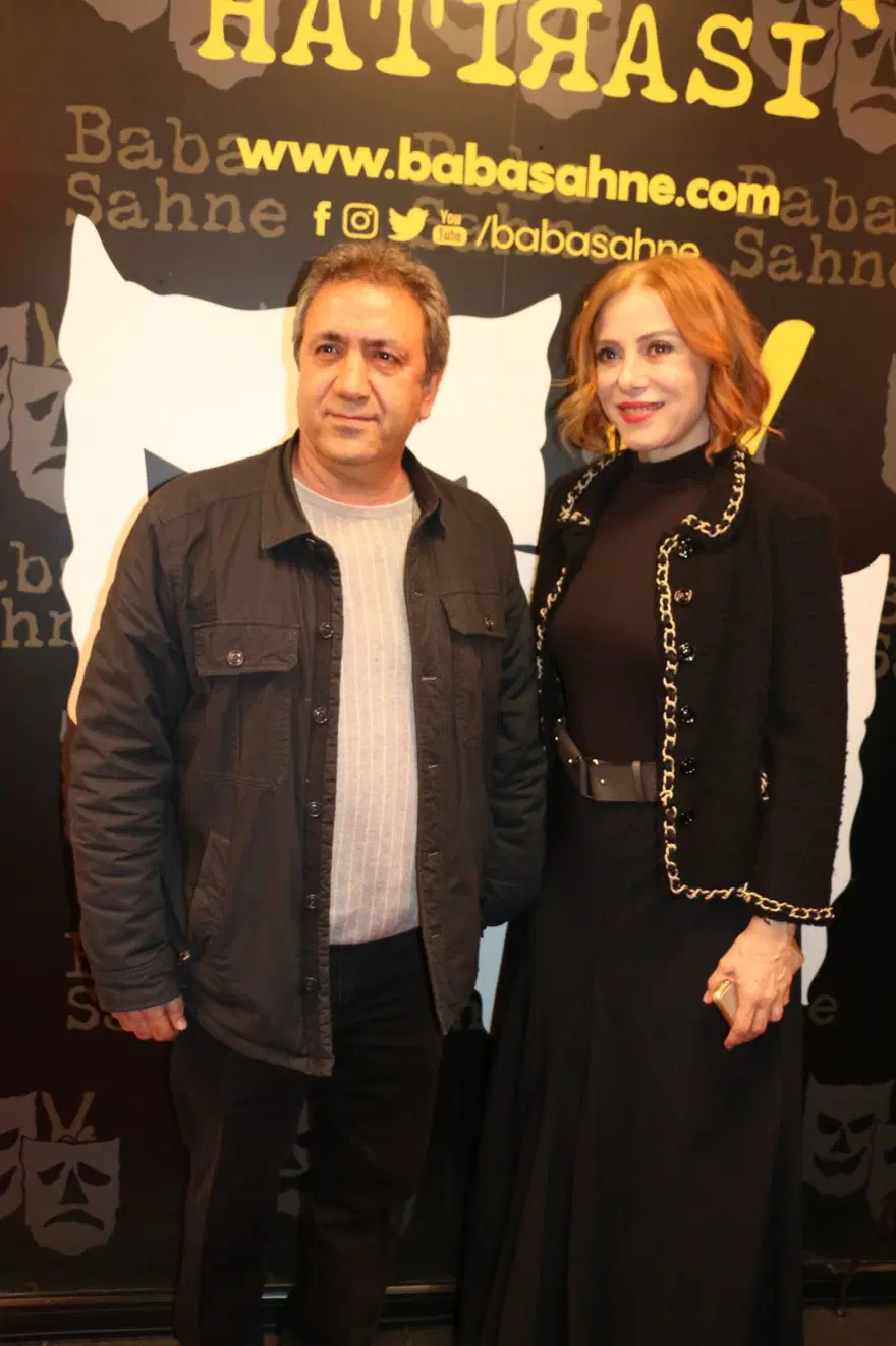 Savaş Dinçel'in 77'nci yaşı Savaş Dinçel Tiyatro Ödülleri'yle kutlandı 42 Savaş Dinçel'in 77'nci yaşı Savaş Dinçel Tiyatro Ödülleri'yle kutlandı 42