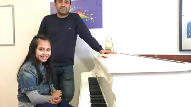 7 yaşındaki Arya'ya Paris’ten müzik ödülü