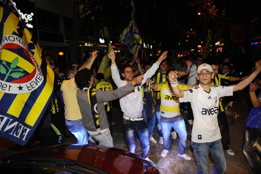 Her yer sarı lacivert 35