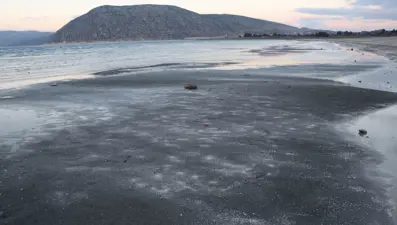 Salda Gölü'nde kuraklık alarmı: Sular 30 metre çekildi